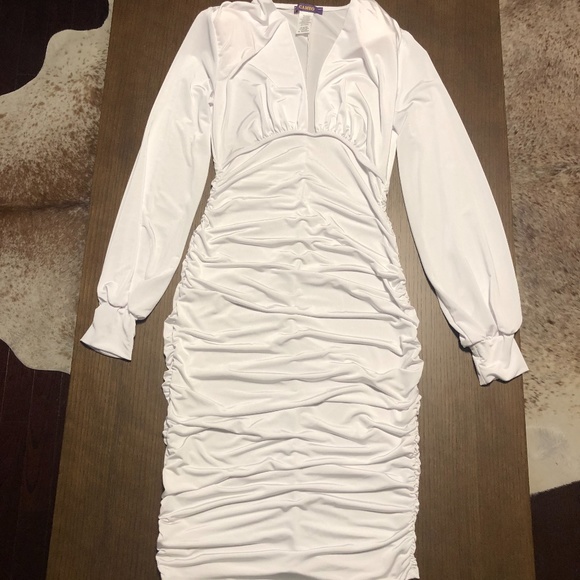 NWOT Cameo Dress - Picture 3 of 7